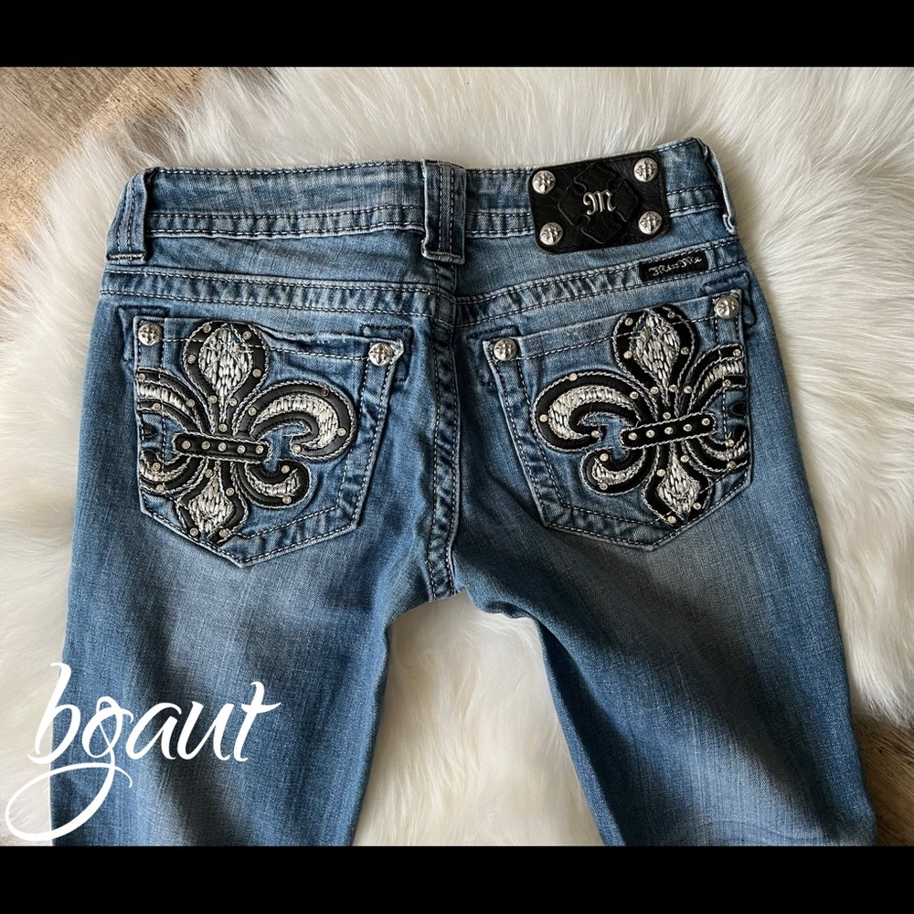 Miss Me Fleur De Lis Pocket Distressed Boot Jeans 26 - Picture 14 of 16